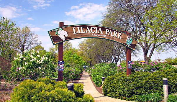 Lombard IL Lilacia Park Entrance